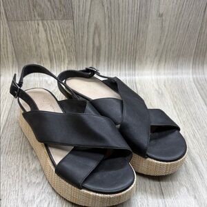 Sanctuary Black and Tan Platform Sandals